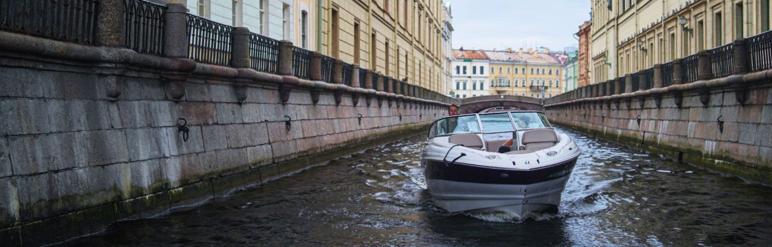 Водные прогулки в Петербурге
