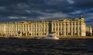 Обязательно увидим Зимний дворец, главный дворец Российской Империи